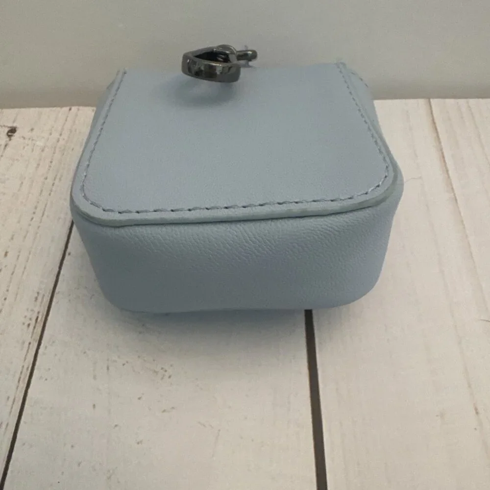 Steve Madden Light Blue Women’s Purse Charm Airpod Case Snap Closure 3”x3”x1.5”